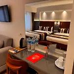 Hotel The Peraport 3*