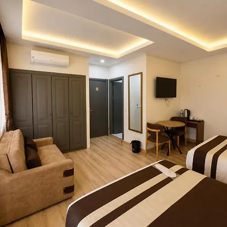 Hotel The Peraport 3*