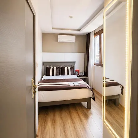The Peraport 3*